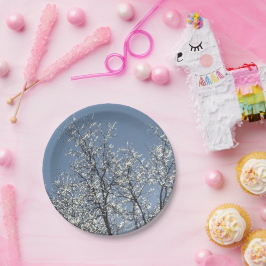 Icy Branches in Winter Blue Sky Pappteller (Party)