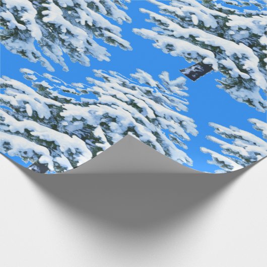 Icy Tree Dreams Snowy Forest Geschenkpapier (Ecke)