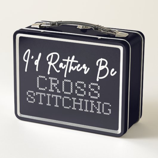 I'd Rather Be Cross Stitching - Cross Stitcher Metall Brotdose (Rückseite)