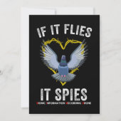 If It Flies It Spies Birds Are Not Real Funny Dron Einladung (Vorderseite)