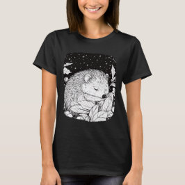 Igel bei Nacht unter magischem Sternenhimmel T-Shirt