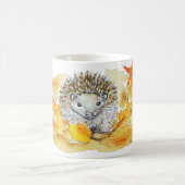Igel in Herbstlaub Kaffeetasse (Mittel)