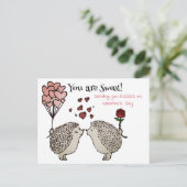 Igel Küssen Valentins Liebe Feiertagspostkarte (Stehend Vorderseite)