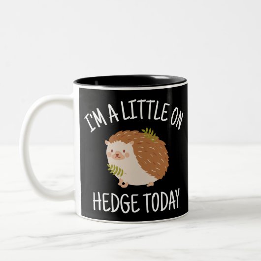 Igel Little zur Hedge heute Zweifarbige Tasse (Links)
