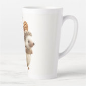 Igel mit einem mit Gebäck gefüllten Rucksack Milchtasse (Rechts)