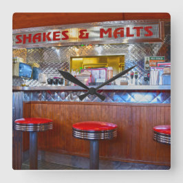 Iggy's Diner Interior, Carthage, Missouri Quadratische Wanduhr