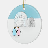 Iglu mit farbigen Pinguinen Keramik Ornament (Links)