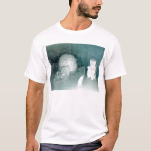 Iglu und Eskimo im Eis T-Shirt