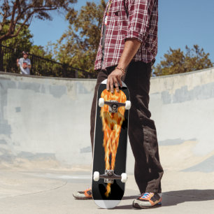 Ignis Pila von Kenneth Yoncich Skateboard