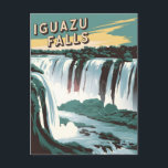 Iguazu Falls Vintag Postkarte<br><div class="desc">Eine prächtige und nostalgische Darstellung des Iguazu Falls, eines der spektakulärsten Naturwunder der Welt, an der Grenze zwischen Argentinien und Brasilien gelegen. Das Design vereint den atemberaubenden Power und die Schönheit der Wasserfälle, die von üppigen Regenwäldern und vielfältigen Tierarten umgeben sind. Das Vintage Kunstwerk erinnert an das inspirierend Ambiente der...</div>