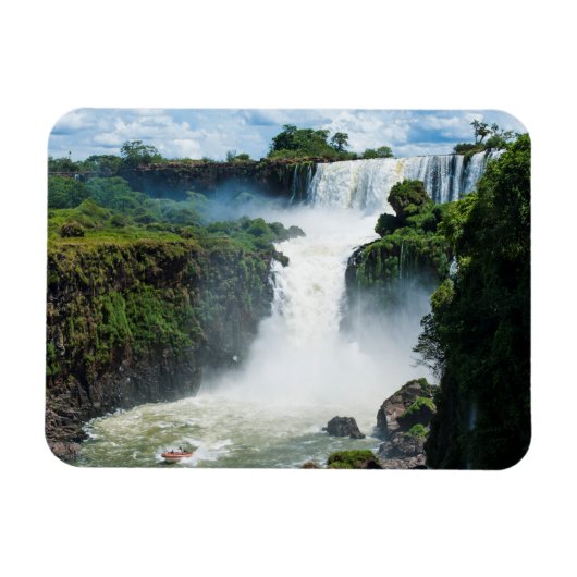 Iguazu-Wasserfälle umgeben von Dschungel Magnet (Horizontal)