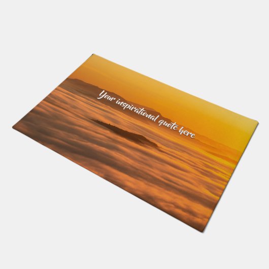 Ihr benutzerdefinierter Text überwindet nebelige L Fußmatte (Schrägansicht)