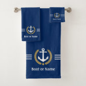 Ihr Boot oder Name Anchor Gold Laurel Stripes Navy Badhandtuch Set (Insitu)