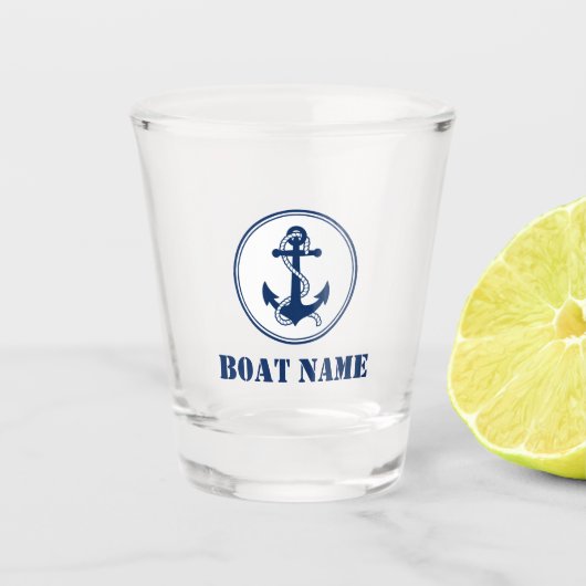Ihr Bootsname Navy Blue Rope & Anchor Schnapsglas (Vorderseite)