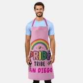 IHR CUSTOM Pride TRIBE farbenfroher LGBTQ+ Regenbo Schürze (Getragen)