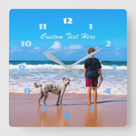 Ihr eigenes Design Foto Text Schriftart Name I Lie Quadratische Wanduhr (Vorderseite)