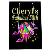 IHR FABULOUS 50. PERSONALISIERTES DESIGN MITTLERE GESCHENKTÜTE (Rückseite)