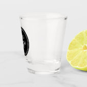 Ihr Firmenlogo im schwarzen Kreis Schnapsglas (Rechts)