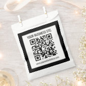 Ihr Firmenname und Ihr bearbeitbarer QR-Code Geschenktütchen (Ausgeschnitten)