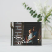 Ihr Foto + Änderung der Pläne Verspätete Hochzeit Postkarte (Stehend Vorderseite)