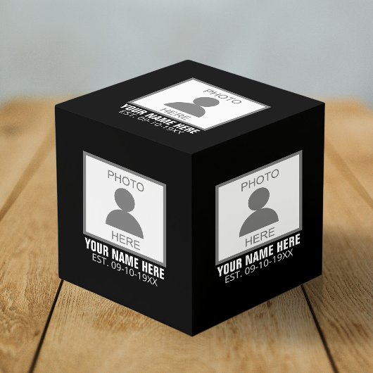 Ihr Foto hier Name und Alter Würfel