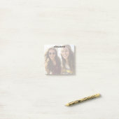 Ihr Foto leuchtet automatisch mit dem Namen auf Post-it Klebezettel (Auf Schreibtisch)