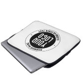 Ihr Geschäft-Logo oder Design | Fett editierbarer Laptopschutzhülle (Vorne Knopf)