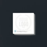 Ihr Geschäfts-Logo verblaßte Hintergrund | Post-it Klebezettel<br><div class="desc">Ein kundengebundener klebriger Notizblock des Zoll 3x3,  der Ihr Geschäftslogo kennzeichnet,  verblaßte im Hintergrund zusammen mit einem Namen und einer Stellenbezeichnung in Richtung zur Unterseite.</div>