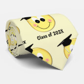 Ihr größtes Jahr glückliches Gesicht mit Graduieru Krawatte (Gerollt)