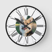 Ihr Haustier oder Ihre Katze auf einem Personalisi Runde Wanduhr (Vorderseite)