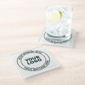 Ihr hochgeladenes Logo + bearbeitbarer Rundschreib Glasuntersetzer (Schrägansicht)