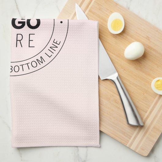 Ihr hochgeladenes Logo | Editierbarer Circle Text Geschirrtuch (Viertel Falte)