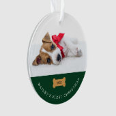 Ihr Hund ist das erste Weihnachten | Grün mit zwei Ornament (Vorderseite)