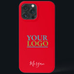 Ihr Logo/Art/Foto, Name des weißen Schriftsatzes,  Case-Mate iPhone Hülle<br><div class="desc">Personalize with your logo,  Art or Foto and name in white script on red background.</div>