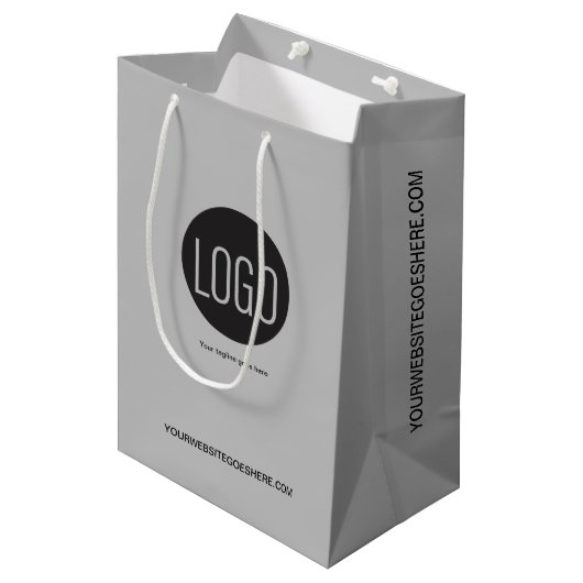 Ihr Logo geht hier, kundenspezifische Mod grau Mittlere Geschenktüte (Vorderseite Schrägansicht)