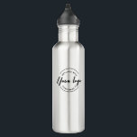 Ihr Logo hier für die Schwarz-Weiß-Markenbezeichnu Edelstahlflasche<br><div class="desc">Das Logo wird hier vorgestellt, die Wasserflasche aus Edelstahl mit der Marke Schwarz und Weiß! Diese elegante und funktionelle Wasserflasche bietet eine fantastische Gelegenheit, Ihr Firmenlogo zu präsentieren. Es dient als exzellentes Geschenk oder Geschenk für Kunden, Kunden, Mitarbeiter, Verkäufer und Mitarbeiter, behalte Ihr Unternehmen an vorderster Front und vermittelt eine...</div>