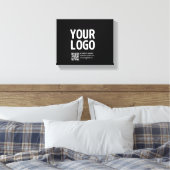 Ihr Logo mit editierbarem QR-Code und Text Leinwanddruck (Insitu (Schlafzimmer))