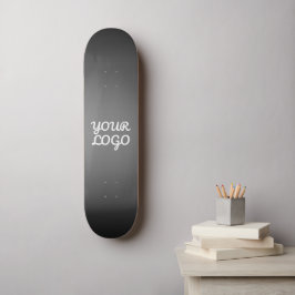 Ihr Logo & Modernes einfaches Ombre | Dunkelgrau Skateboard