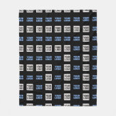 Ihr Logo oder hochgeladenes Bild | Geometrisches M Fleecedecke (Vorderseite)