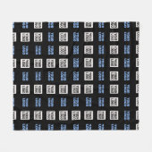 Ihr Logo oder hochgeladenes Bild | Geometrisches M Fleecedecke (Vorderseite (Horizontal))