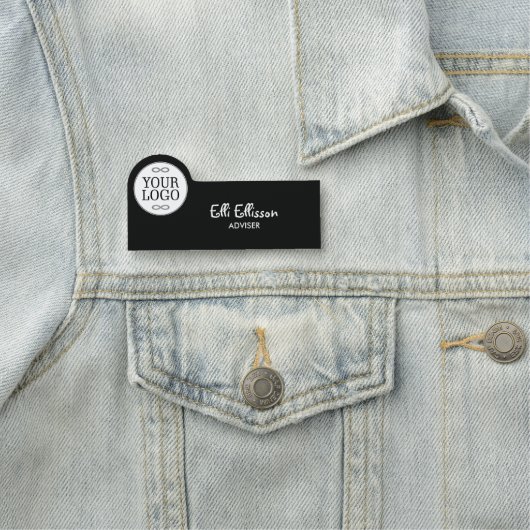 Ihr Logo - Punkt - Hintergrund WEISS Namensschild (Beispiel)