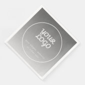 Ihr Logo und bearbeiteter Text | Dark Gray Ombre Serviette (Ecke)