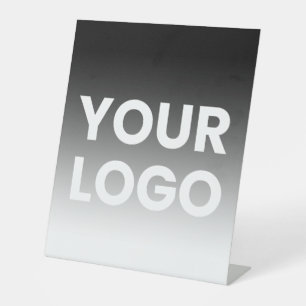 Ihr Logo und die moderne Farbskala Sockelschild