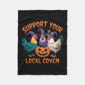 Ihr lokales Coven Funny Halloween Hexenhähnchen Fleecedecke (Vorderseite)