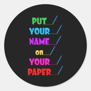 Ihr Name auf dem "Paper Funny Test Day" Runder Aufkleber