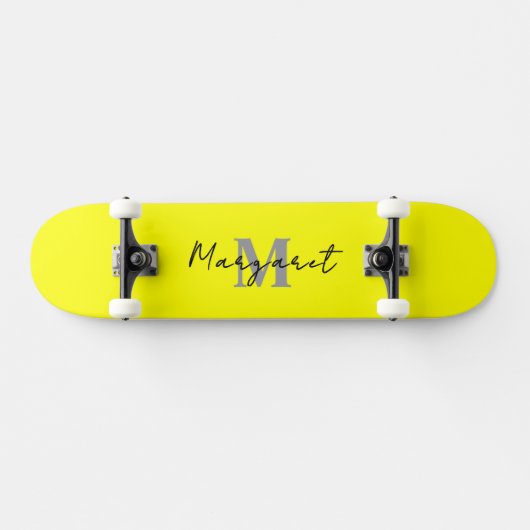 Ihr Name auf einem benutzerdefinierten Skateboard (Horizontal)
