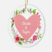 Ihr Name(e) in einem benutzerdefinierten Herz-Orna Keramikornament (Links)