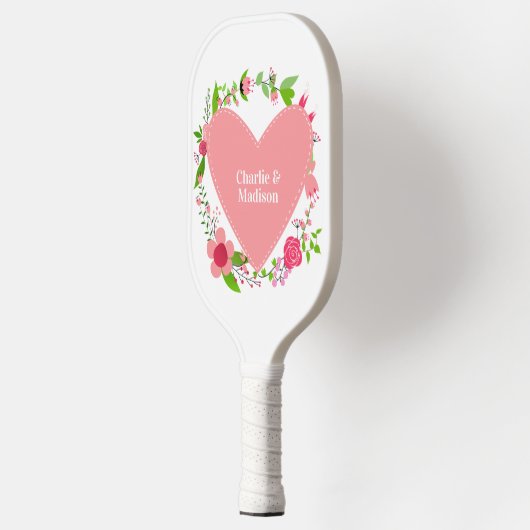 Ihr Name(e) in einem Blumenherz Pickleball Schläger (Links)