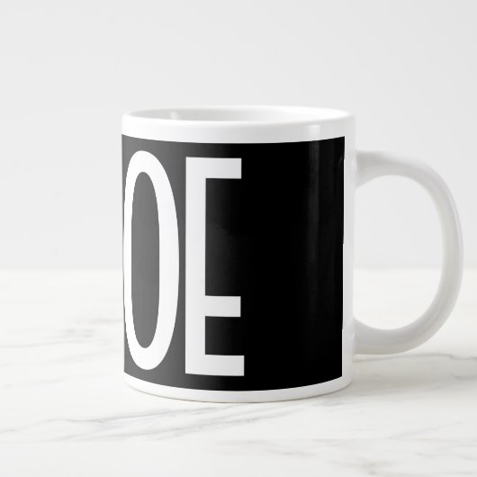 Ihr Name, fett weißer Text | Schwarz Jumbo-Tasse (Rechts)