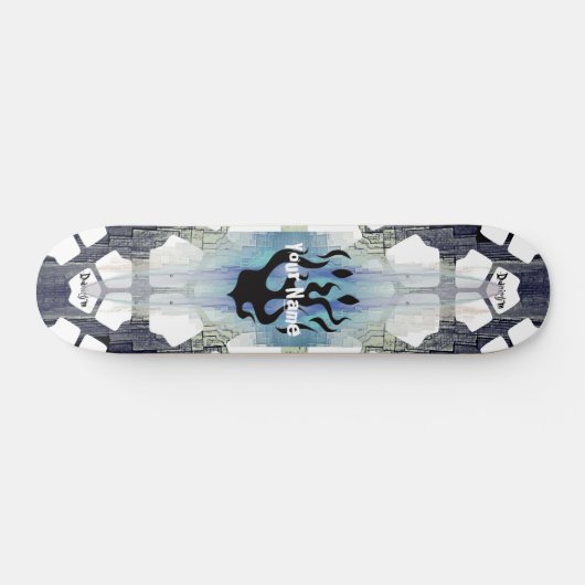 Ihr Name Flammen Skateboard (Horizontal)